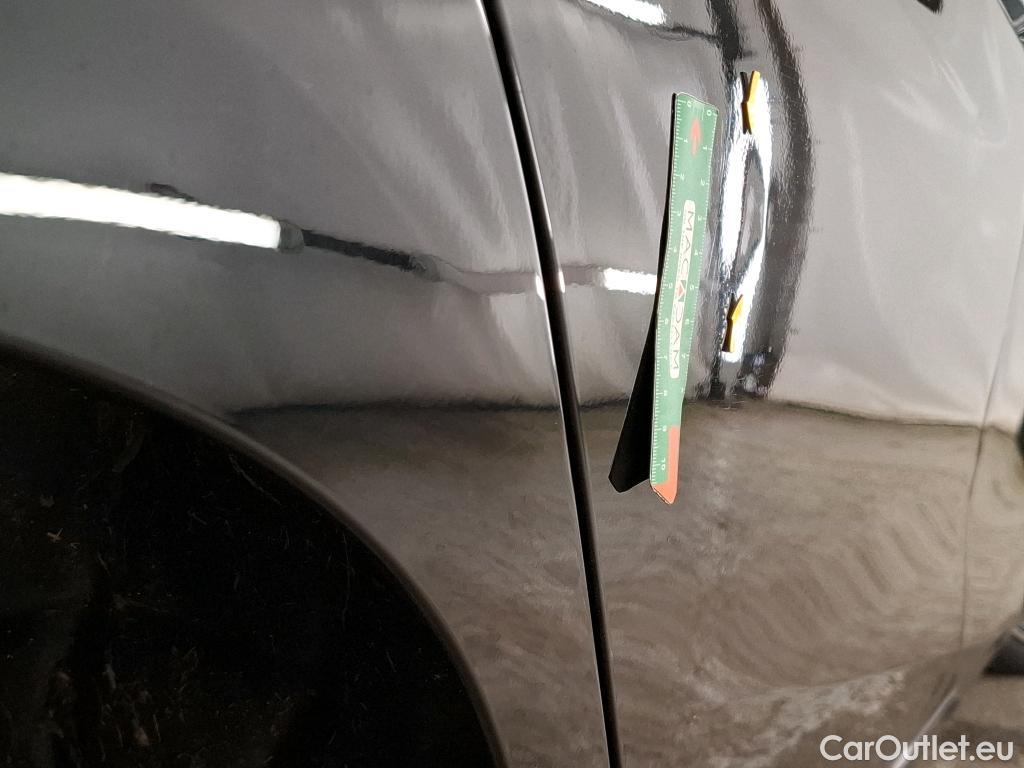  Bmw  Serie 1 BMW Série 1 / 2019 / 5P / Berline 116i Business Design #8