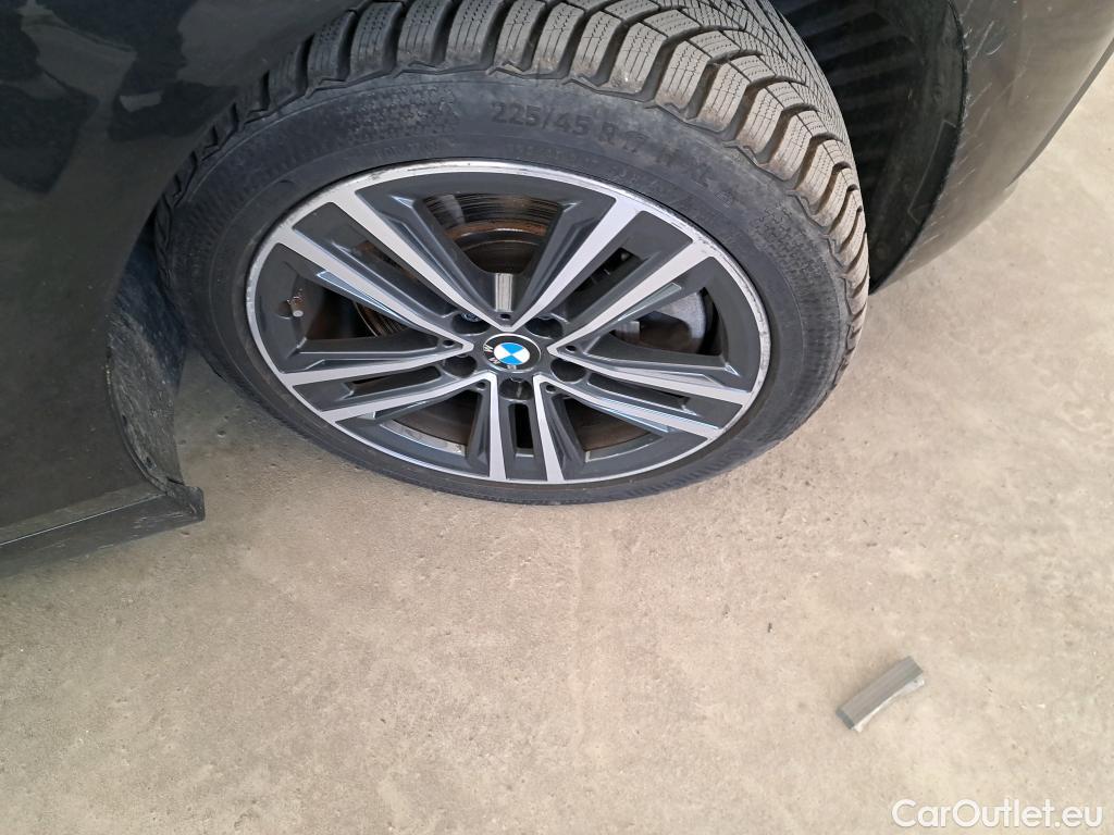  Bmw  Serie 2 BMW Série 2 Gran Coupé / 2019 / 4P / Berline 220D AUTO Business Design #19