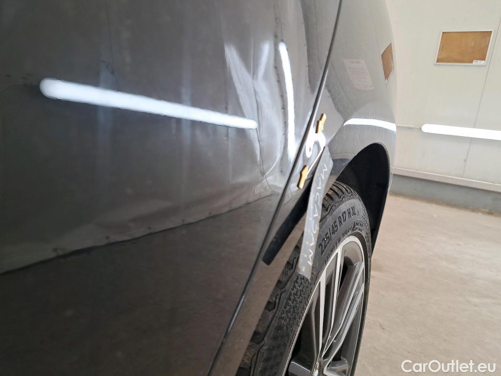  Bmw  Serie 2 BMW Série 2 Gran Coupé / 2019 / 4P / Berline 220D AUTO Business Design #29