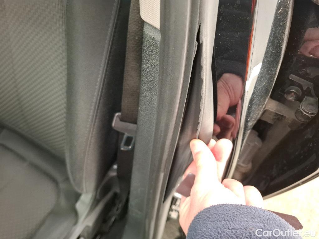  Bmw  Serie 1 BMW Série 1 / 2019 / 5P / Berline 116i Business Design #29