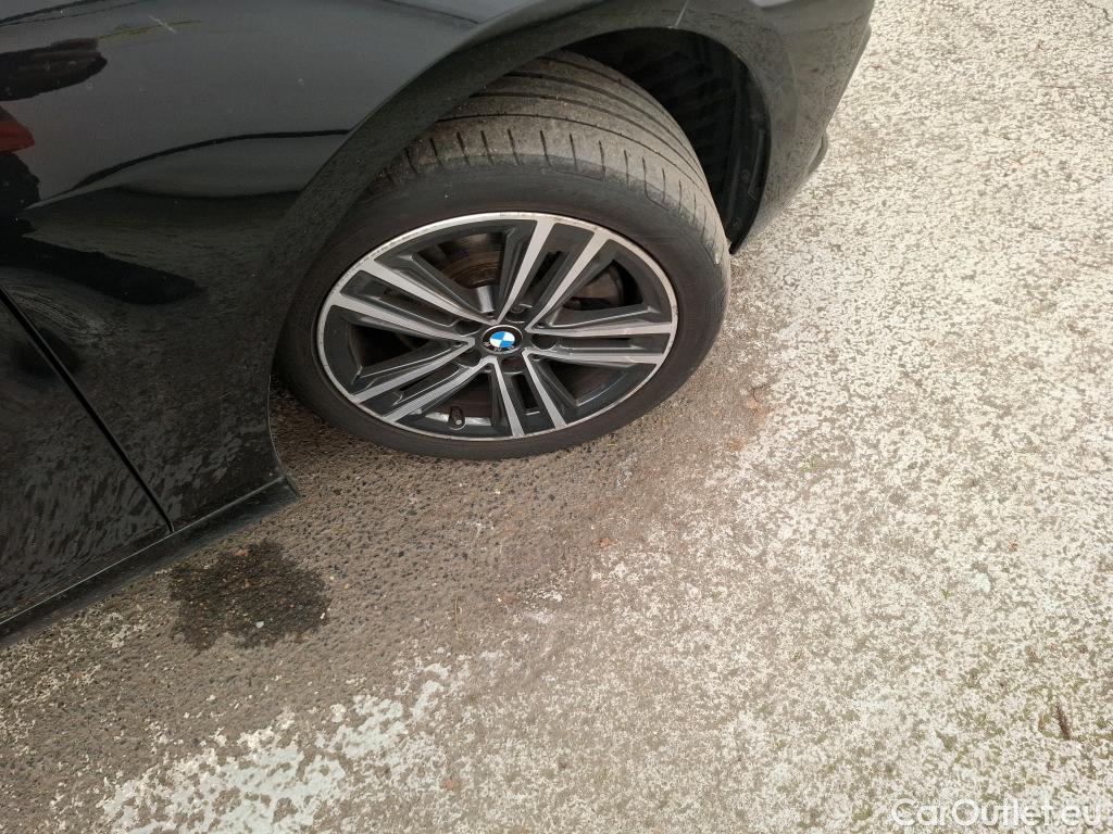  Bmw  Serie 1 BMW Série 1 / 2019 / 5P / Berline 116i Business Design #23