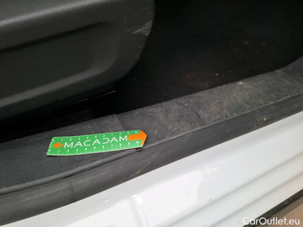  Citroen  C3  Feel 1.5 BlueHDI 100CV BVM5 E6dT #11