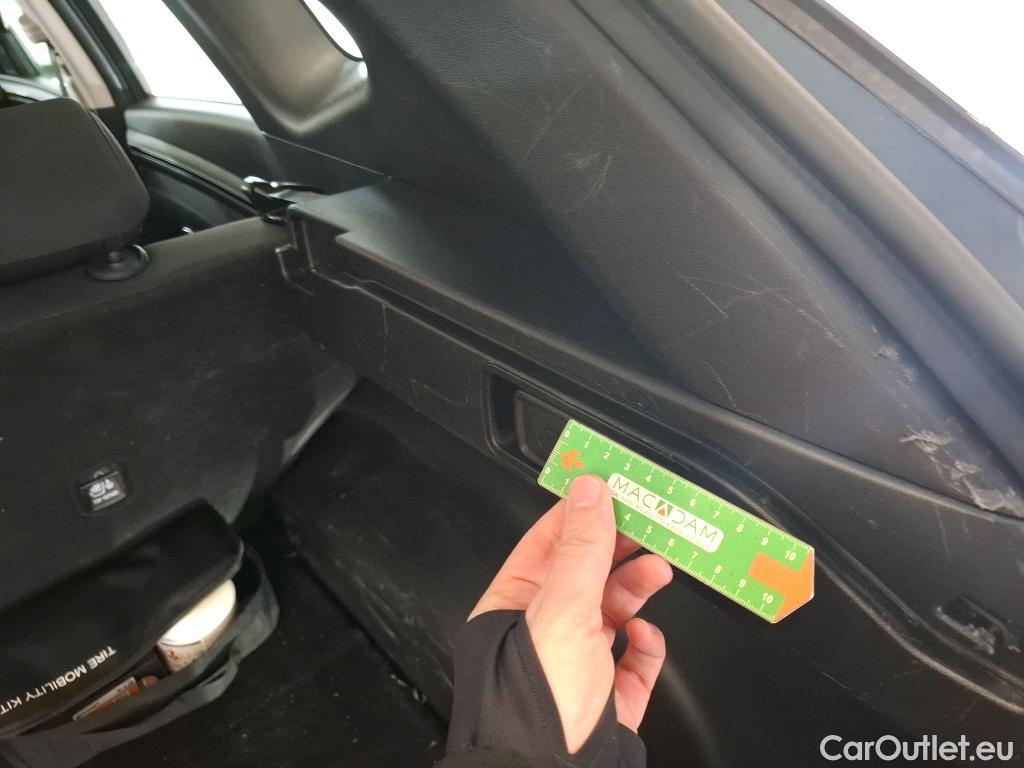  Hyundai  Tucson HYUNDAI  / 2020 / 5P / SUV 1.6 PHEV 265 HTRAC BUSINESS 4WD AUTO #32