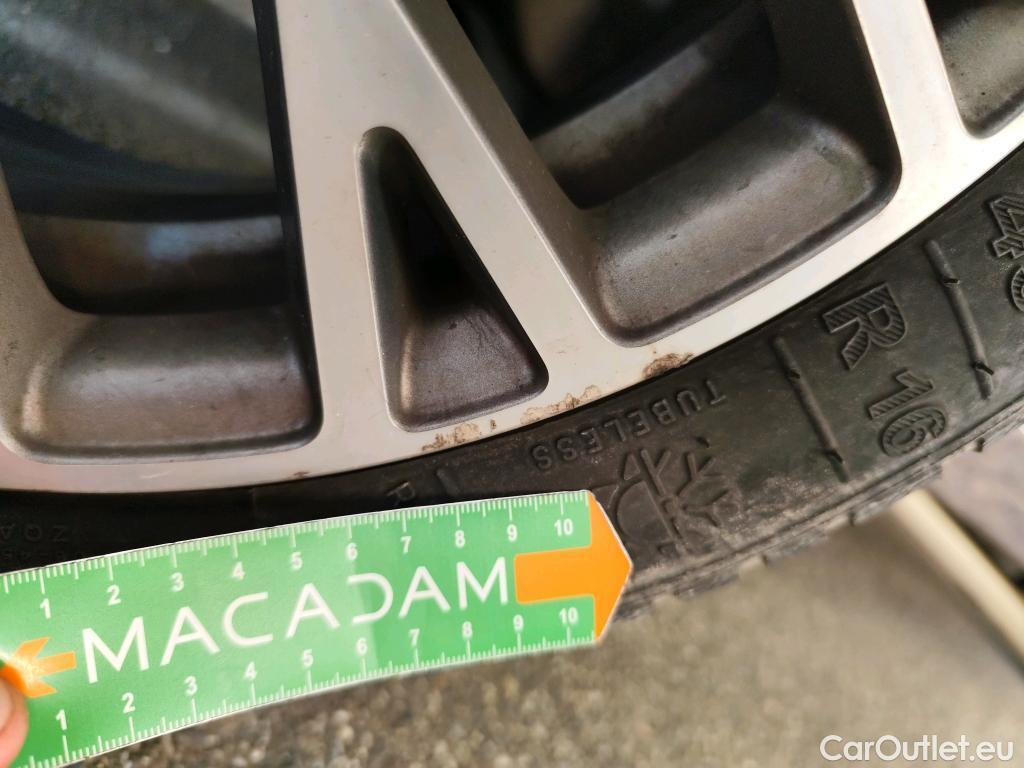  Fiat  500 FIAT   2015  3P  Berline 10 70ch BSG Star #45