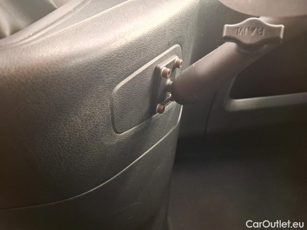  Citroen  Berlingo  Fourgon Club M 650 1.5 BlueHDi 75CV BVM5 E6dT #32