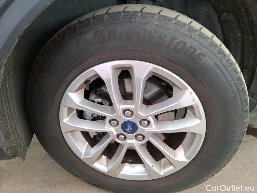  Ford  Kuga  Titanium Hybrid 2.5 190CV BVA6 E6dT #40