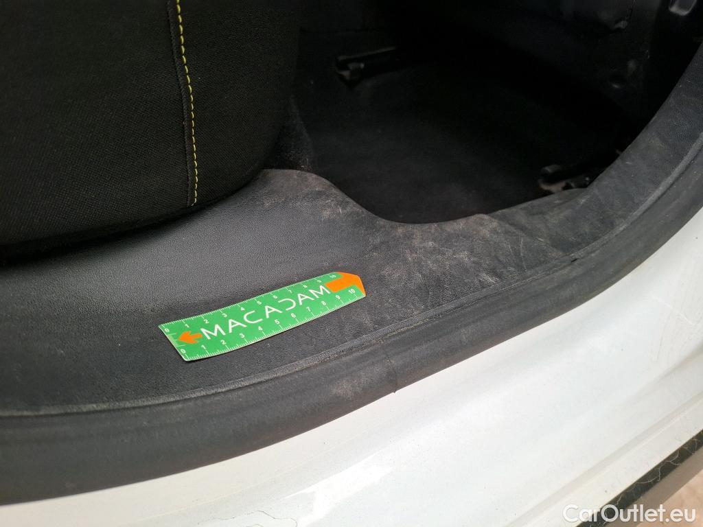  Citroen  C3  Feel 1.5 BlueHDI 100CV BVM5 E6dT #9