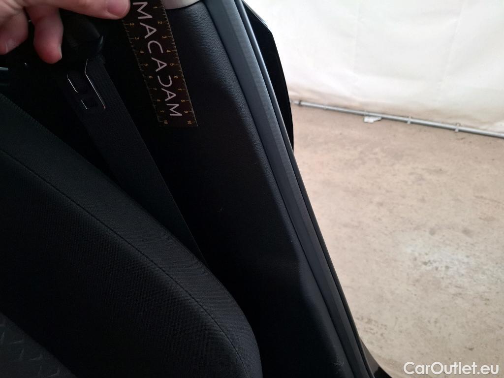  Nissan  Juke NISSAN   2019  5P  Crossover DIGT 114 DCT Business Edition #19