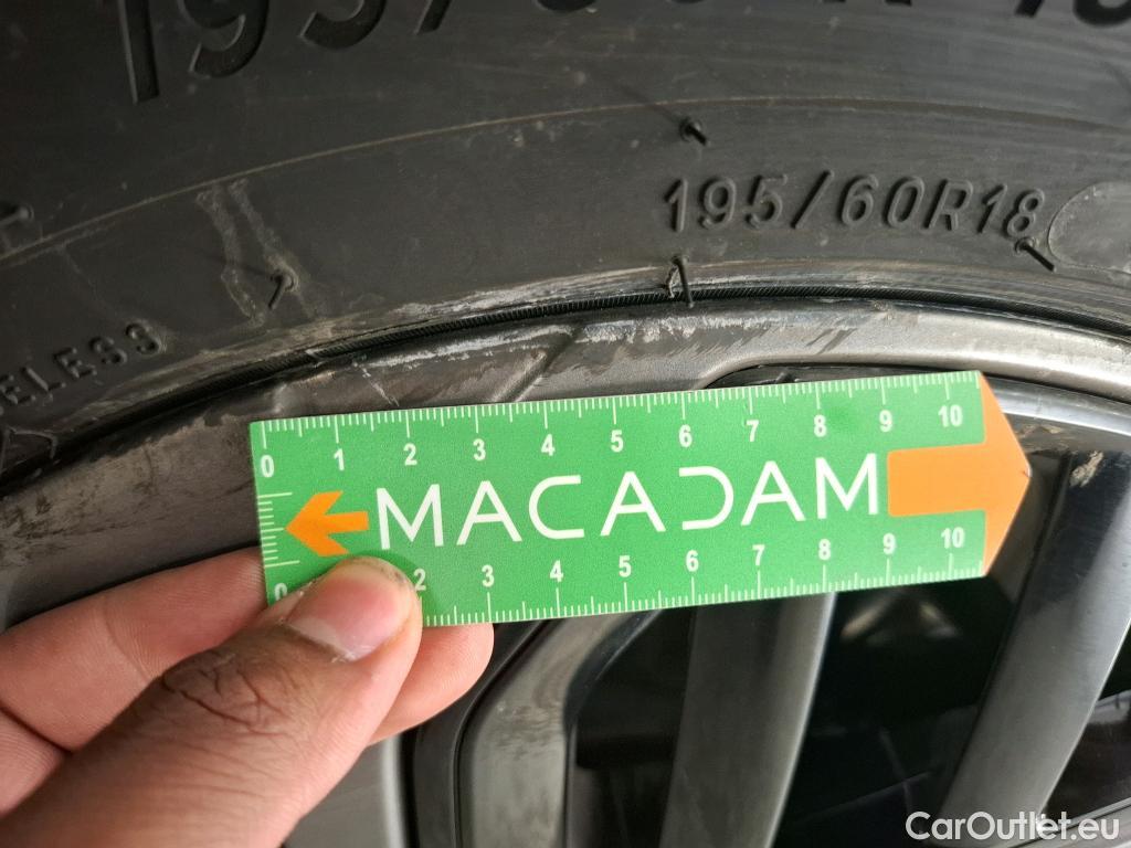  Citroen  C4 CITROEN  X / 2022 / 4P / Berline PureTech 130 S&S EAT8 Feel Pack #54