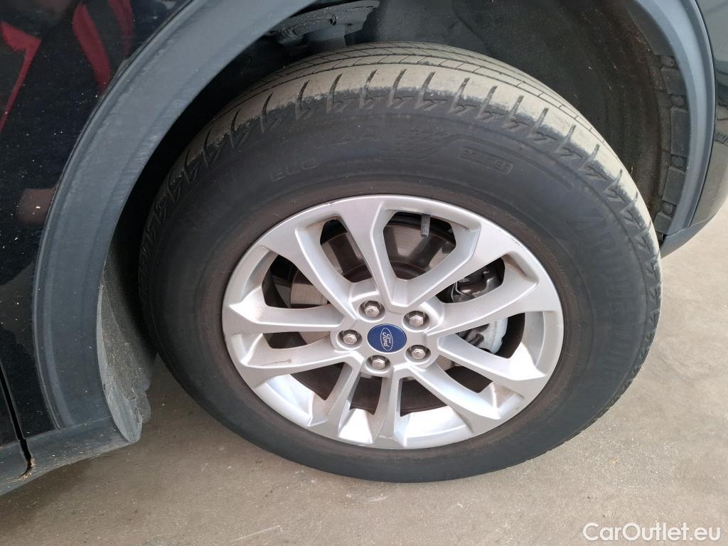  Ford  Kuga  Titanium Hybrid 2.5 190CV BVA6 E6dT #17