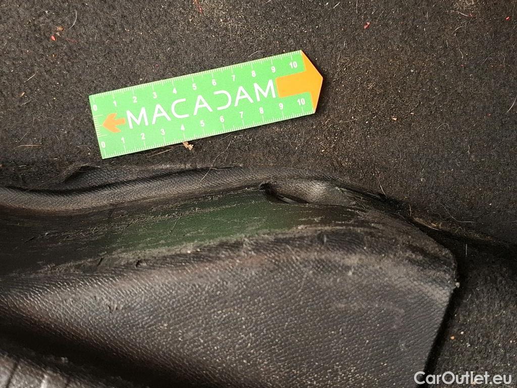  Citroen  C4 CITROEN  X / 2022 / 4P / Berline PureTech 130 S&S EAT8 Feel Pack #38