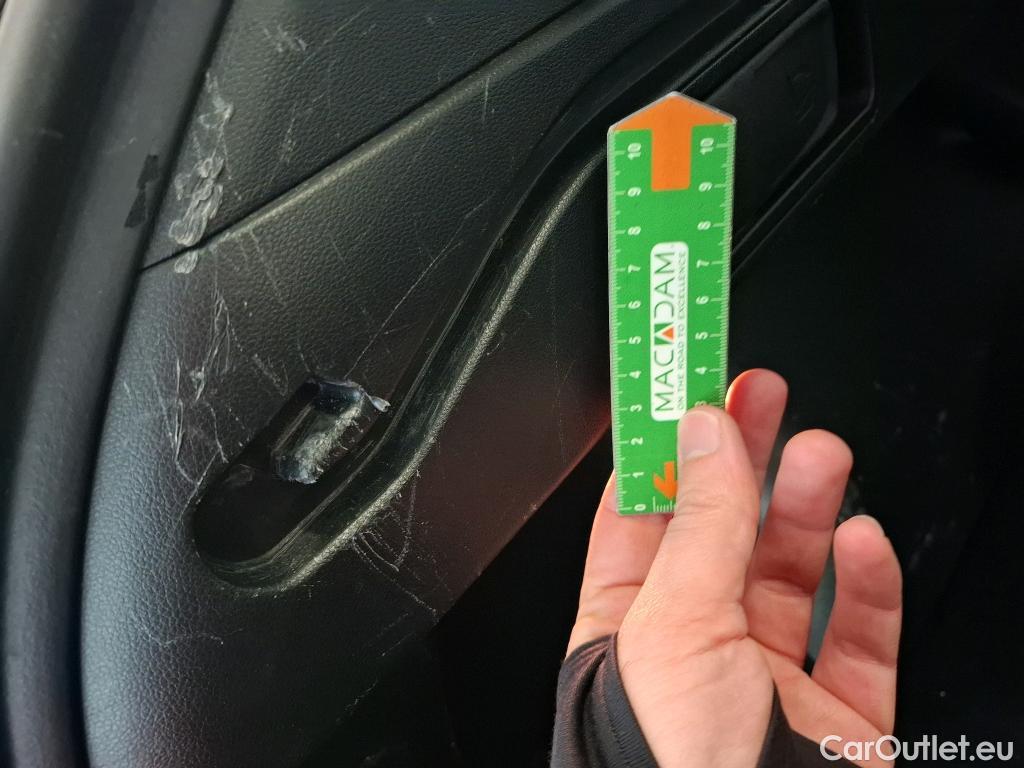  Hyundai  Tucson HYUNDAI  / 2020 / 5P / SUV 1.6 PHEV 265 HTRAC BUSINESS 4WD AUTO #13