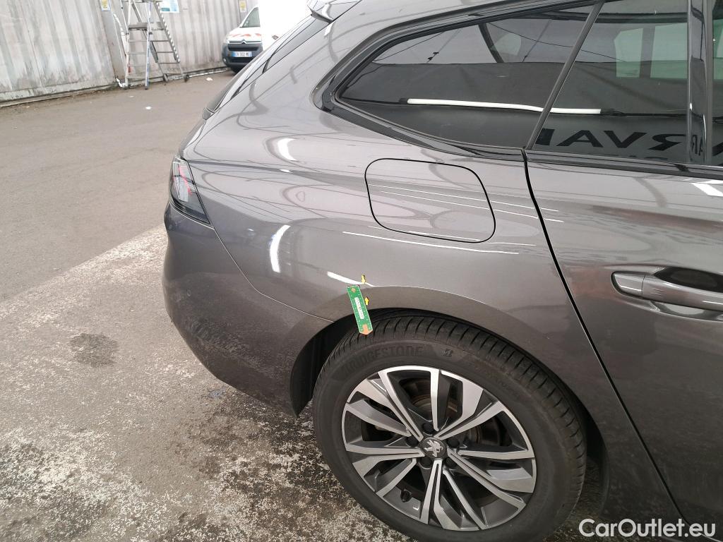  Peugeot  508 PEUGEOT  SW / 2018 / 5P / Break HYBRID 225 E-EAT8 Allure Pack #20