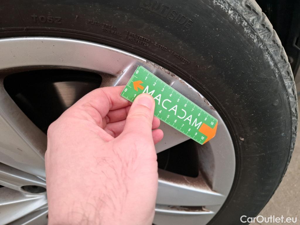  Volkswagen  Golf  VOLKSWAGEN / 2020 / 5P / Berline 2.0 TDI SCR 115 DSG7 Life Busi #39