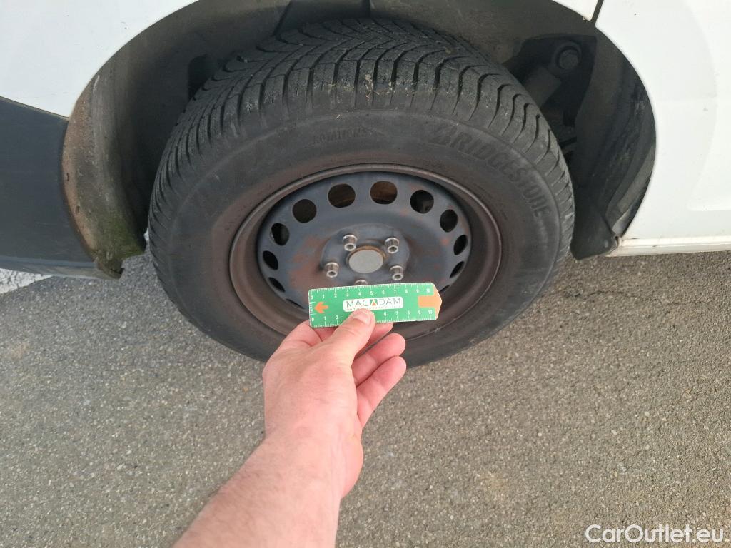  Volkswagen  Caddy VOLKSWAGEN  Cargo / 2020 / 4P / Fourgonnette 2.0 TDI 75ch Business #16