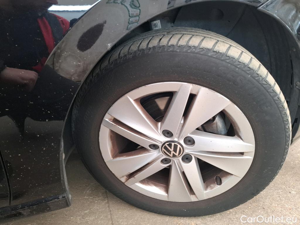  Volkswagen  Golf  VOLKSWAGEN / 2020 / 5P / Berline 2.0 TDI SCR 115 DSG7 Life Busi #20