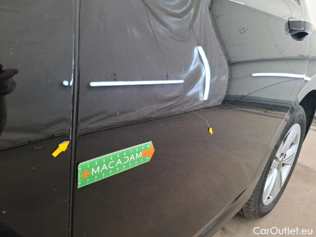  Volkswagen  Golf  VOLKSWAGEN / 2020 / 5P / Berline 2.0 TDI SCR 115 DSG7 Life Busi #1