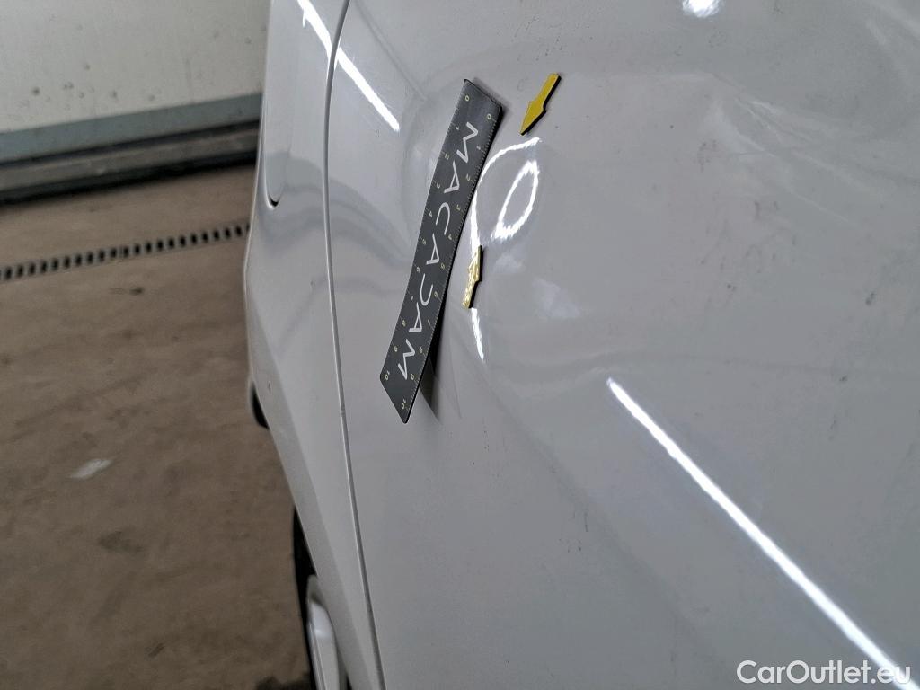  Renault  Clio  IV Business 0.9 TCe 90CV BVM5 E6 #3