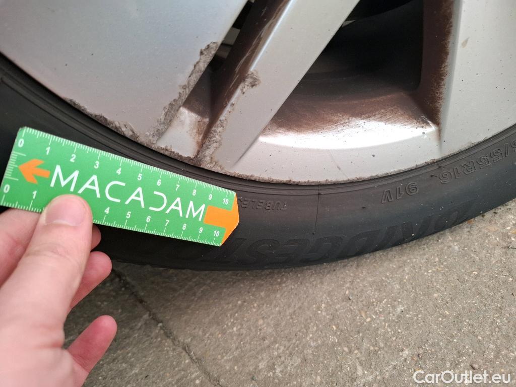  Volkswagen  Golf  VOLKSWAGEN / 2020 / 5P / Berline 2.0 TDI SCR 115 DSG7 Life Busi #22