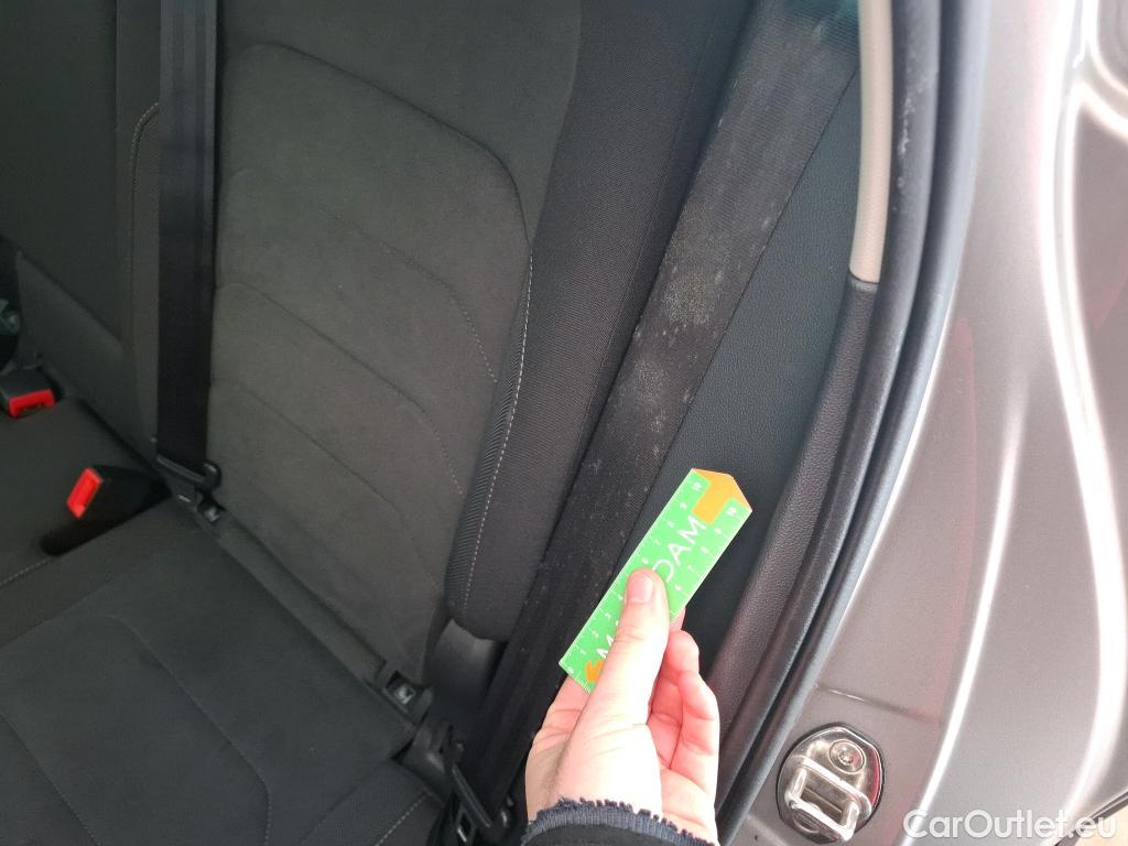  Volkswagen  Tiguan VOLKSWAGEN  / 2016 / 5P / SUV 2.0 TDI 150 DSG7 Carat #16