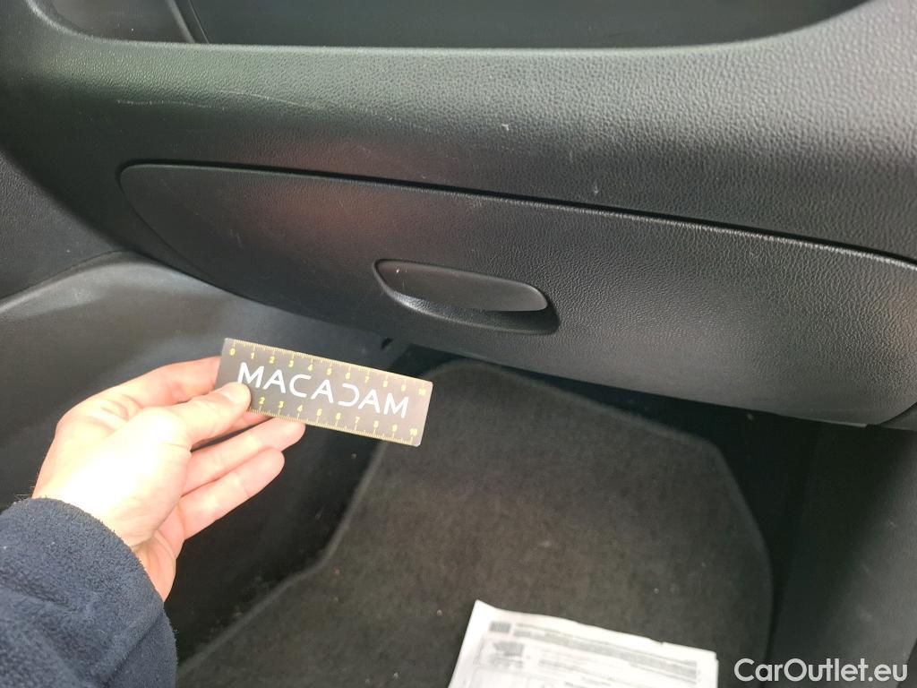  Renault  Clio  IV Business 0.9 TCe 90CV BVM5 E6 #29