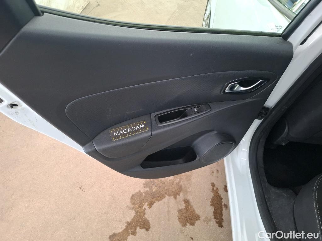  Renault  Clio  IV Business 0.9 TCe 90CV BVM5 E6 #8