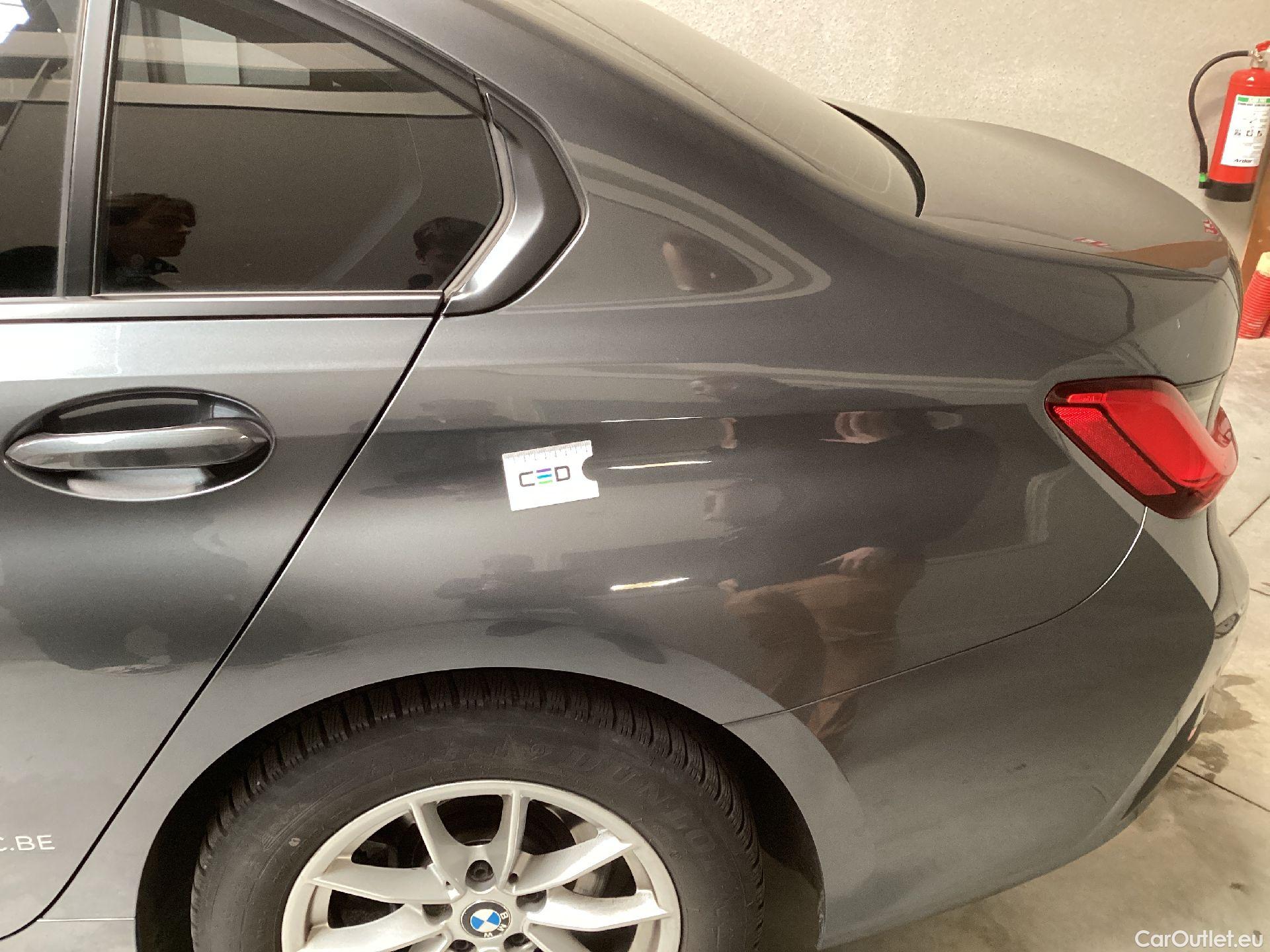  Bmw  Serie 3 BMW, 3-serie '18, BMW 3 Reeks Berline 318d (110 kW) 4d #27