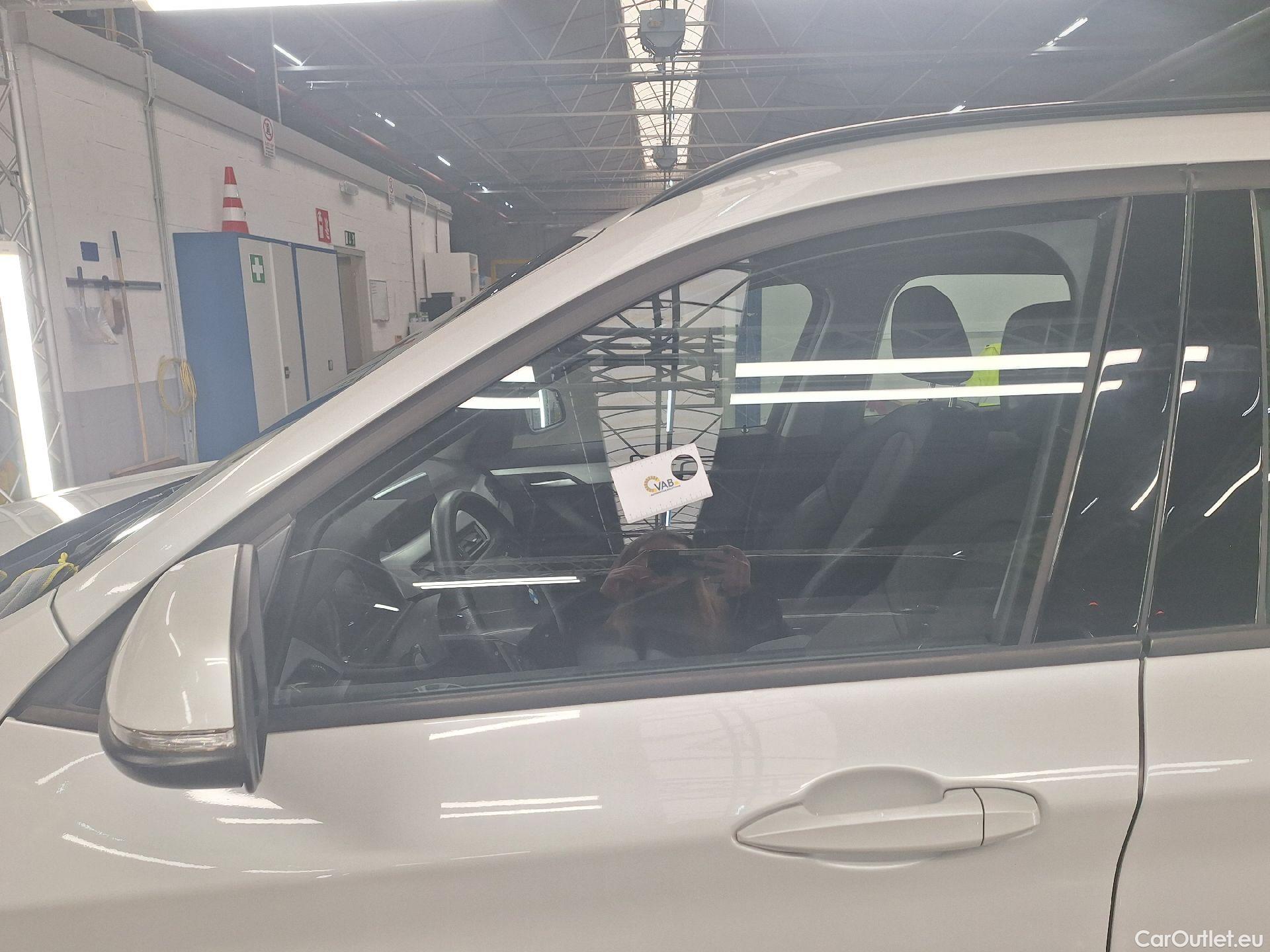  Bmw  X1 BMW,  FL'19, BMW  sDrive16dA (85 kW) 5d #13