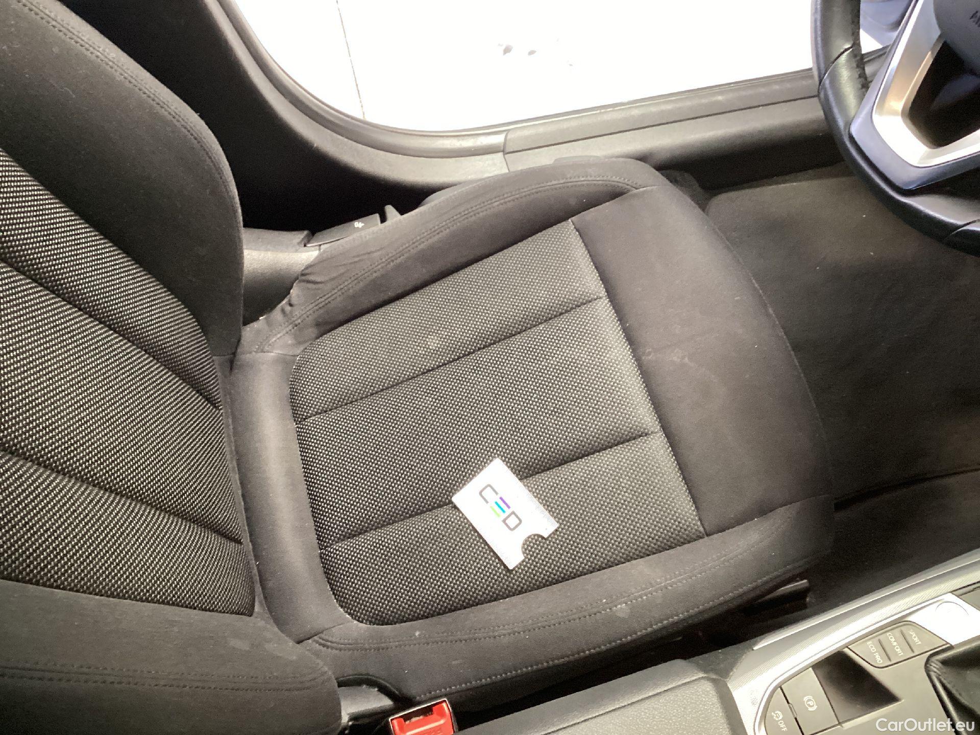  Bmw  Serie 3 BMW, 3-serie '18, BMW 3 Reeks Berline 318d (110 kW) 4d #33