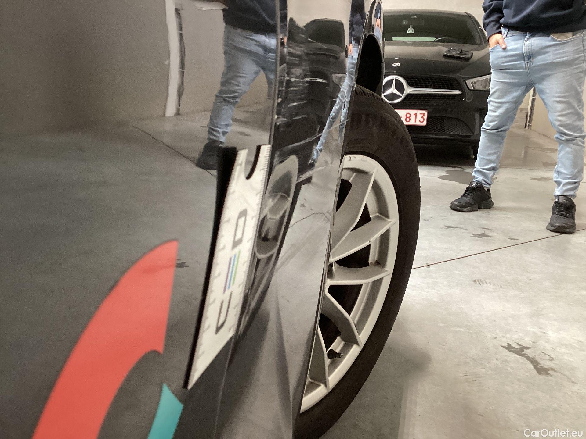  Bmw  Serie 3 BMW, 3-serie '18, BMW 3 Reeks Berline 318d (110 kW) 4d #9