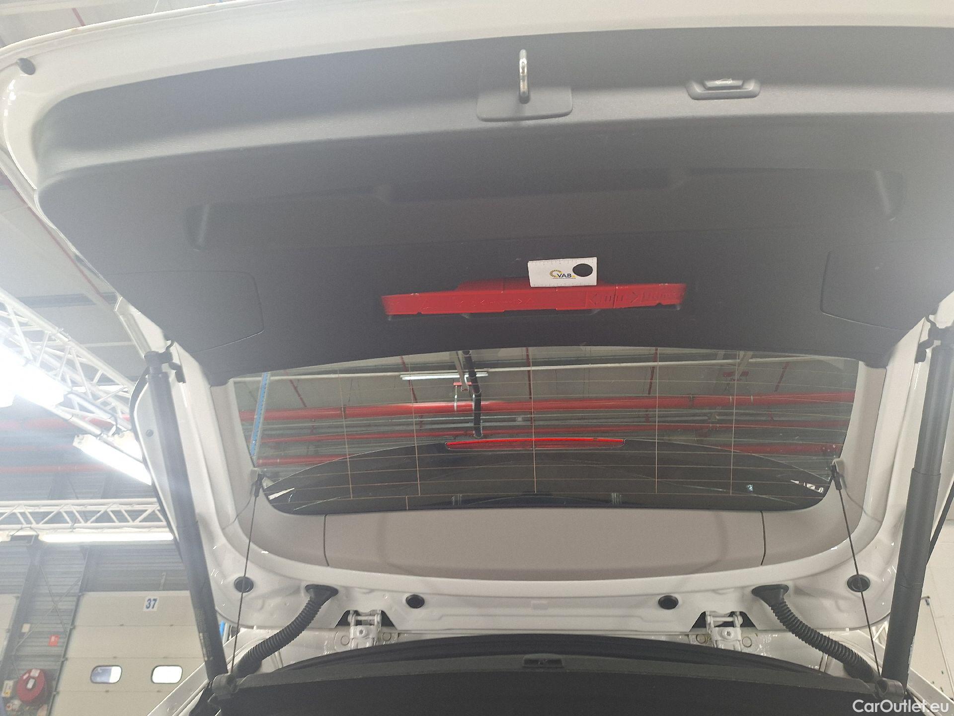  Bmw  X1 BMW,  FL'19, BMW  sDrive16dA (85 kW) 5d #18