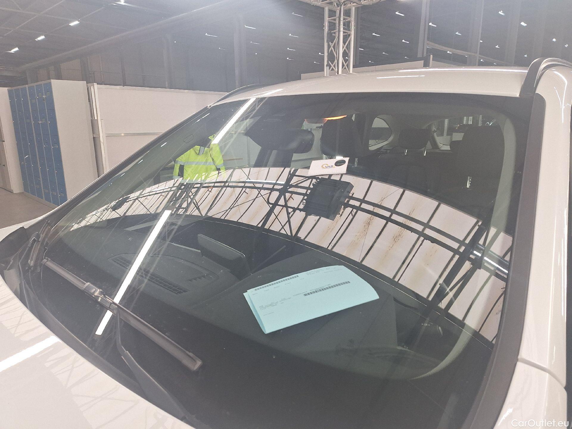  Bmw  X1 BMW,  FL'19, BMW  sDrive16dA (85 kW) 5d #5