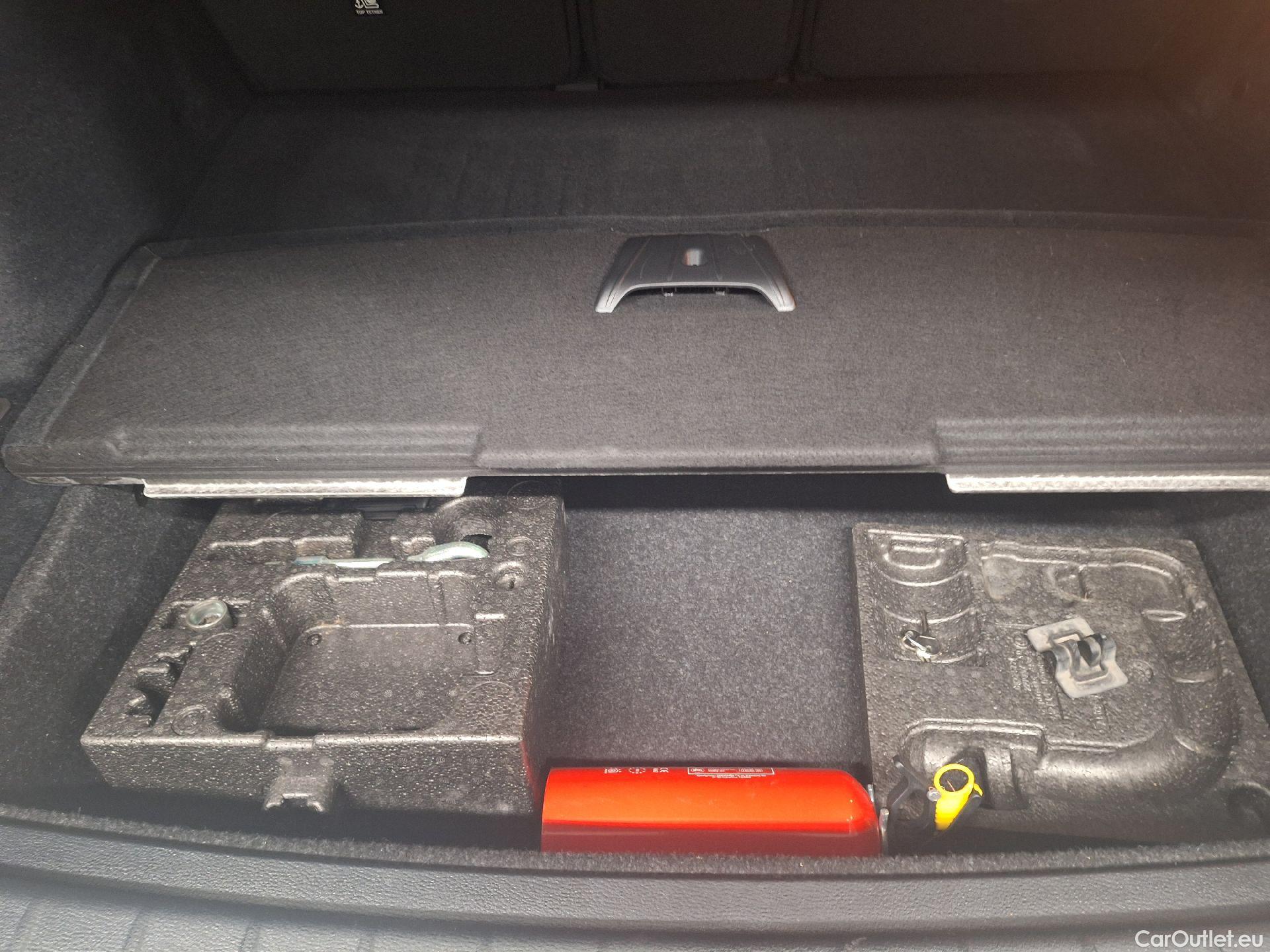  Bmw  X1 BMW,  FL'19, BMW  sDrive16dA (85 kW) 5d #22