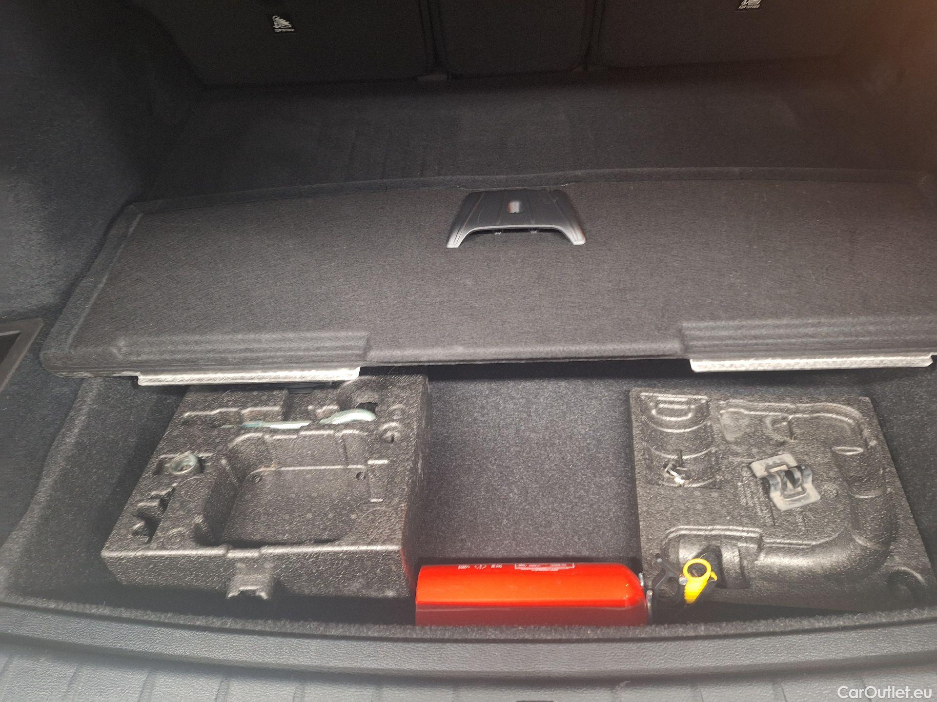  Bmw  X1 BMW,  FL'19, BMW  sDrive16dA (85 kW) 5d #21