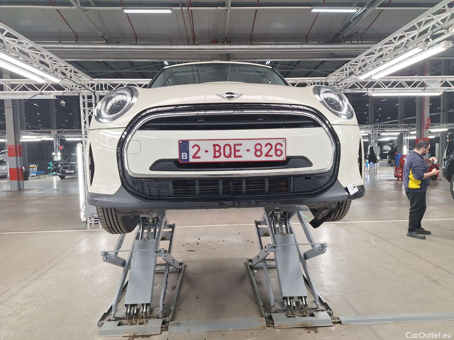  Mini  Cooper MINI, Mini 5d '14, Mini 5 door One Aut. 5d #23
