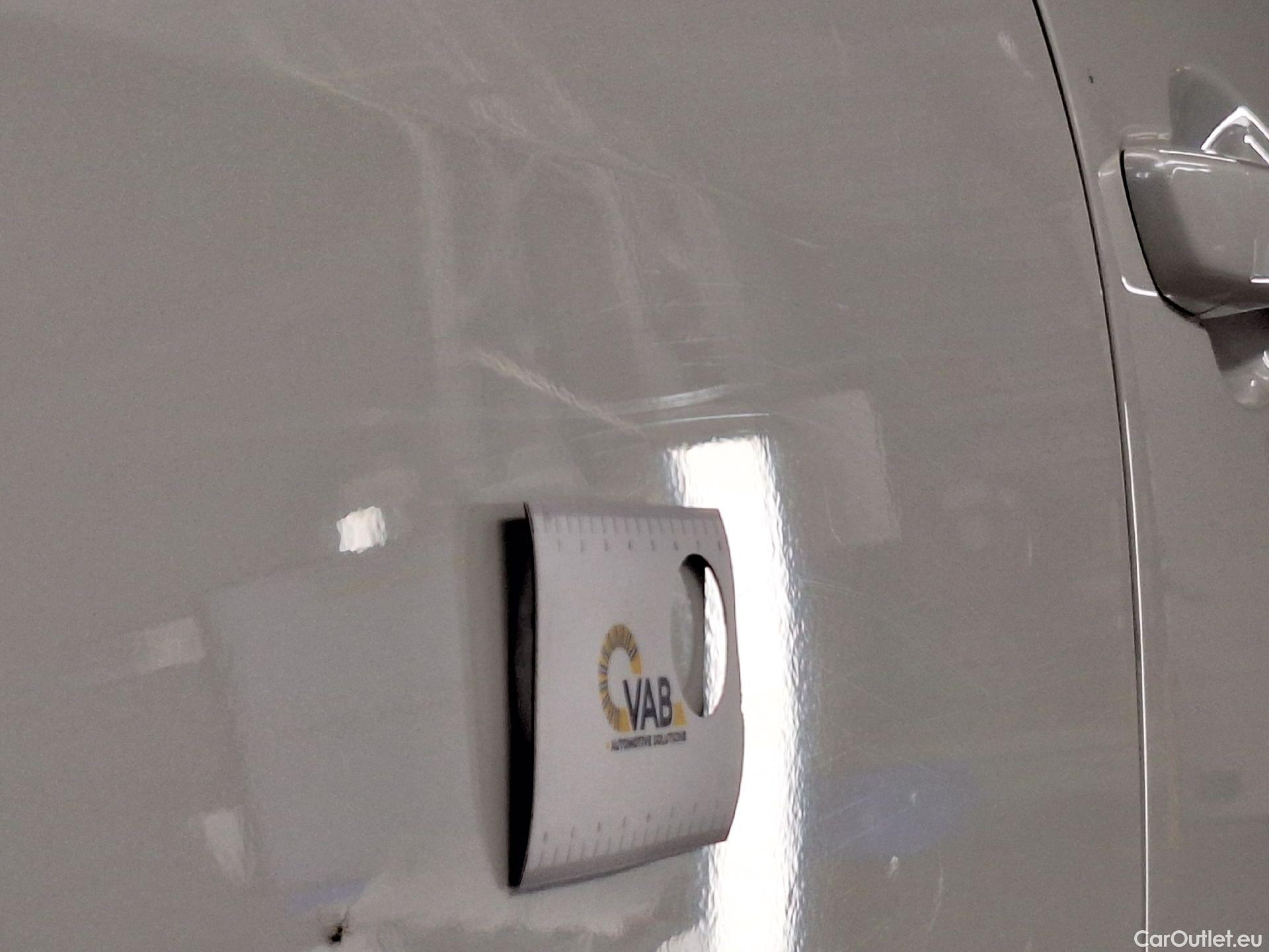  Peugeot  5008 Peugeot,  FL'20, Peugeot  1.2 PureTech 96kW S&S EAT8 Allure 5d #40