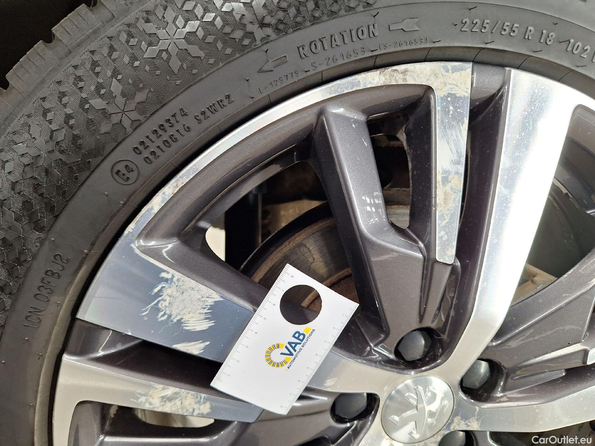  Peugeot  5008 Peugeot,  FL'20, Peugeot  1.2 PureTech 96kW S&S EAT8 Allure 5d #51