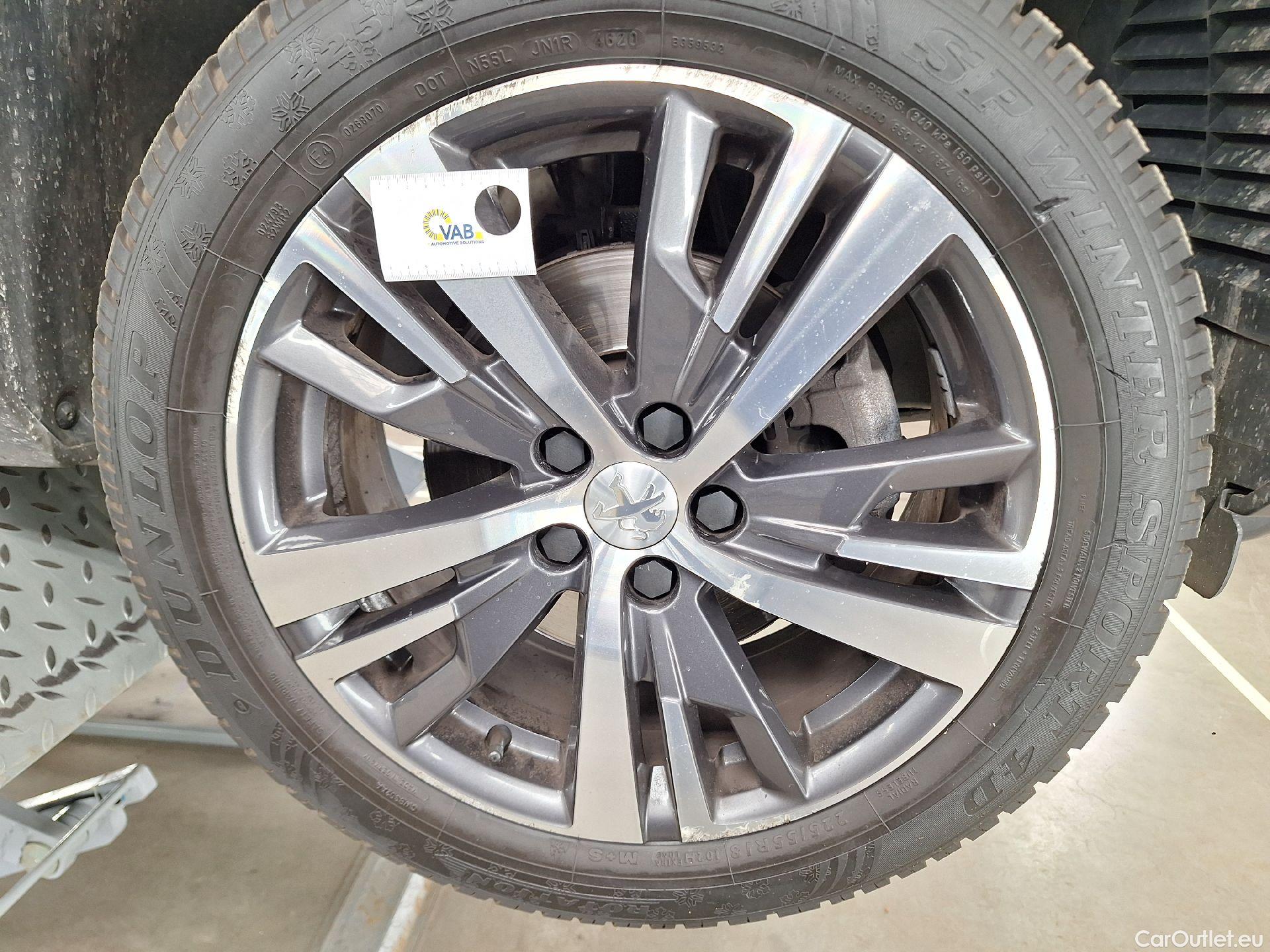  Peugeot  5008 Peugeot,  FL'20, Peugeot  1.2 PureTech 96kW S&S EAT8 Allure 5d #54