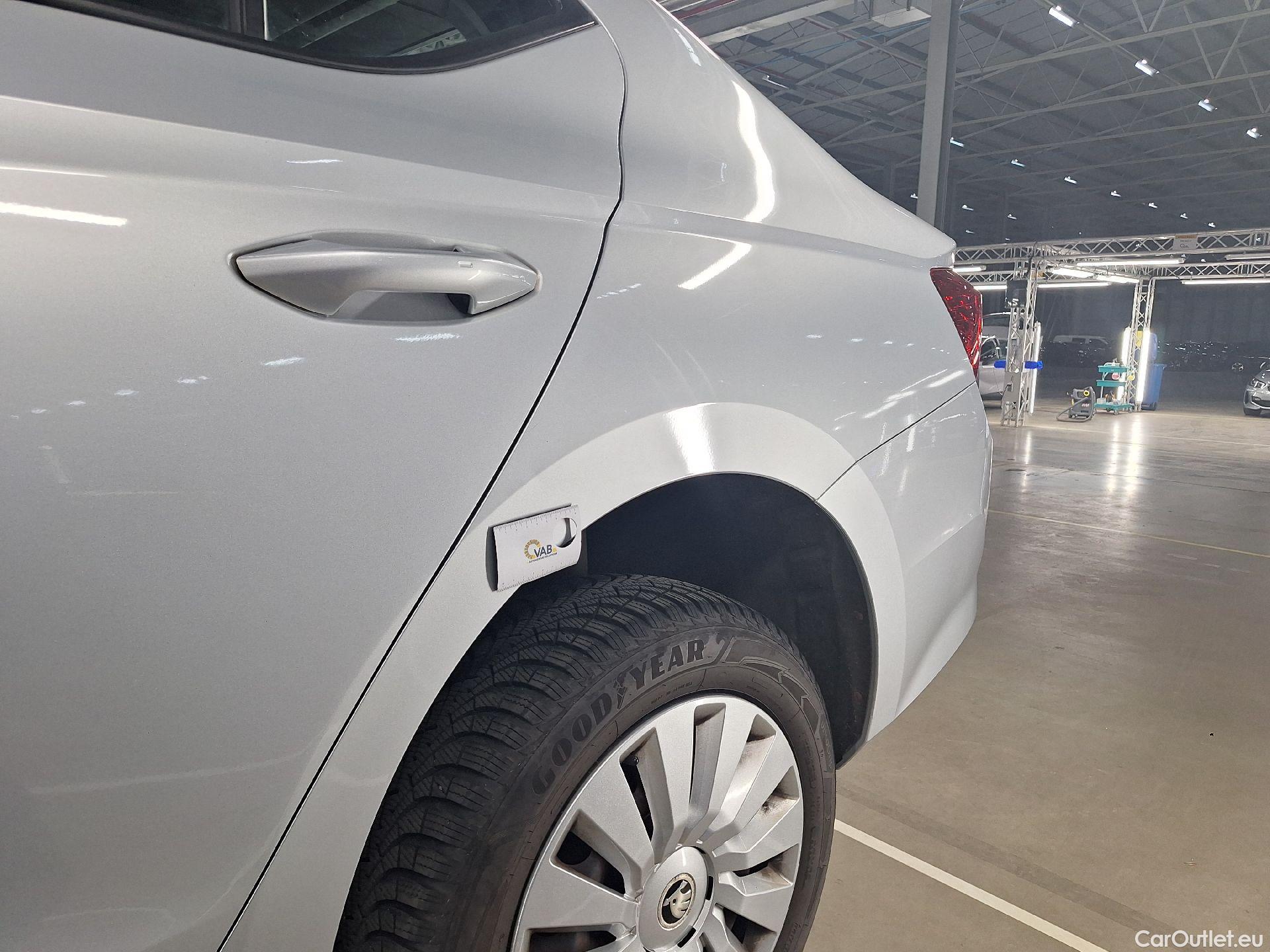  Skoda  Octavia Skoda,  '20, Skoda  1.0 TSI 81kW Active 5d #31