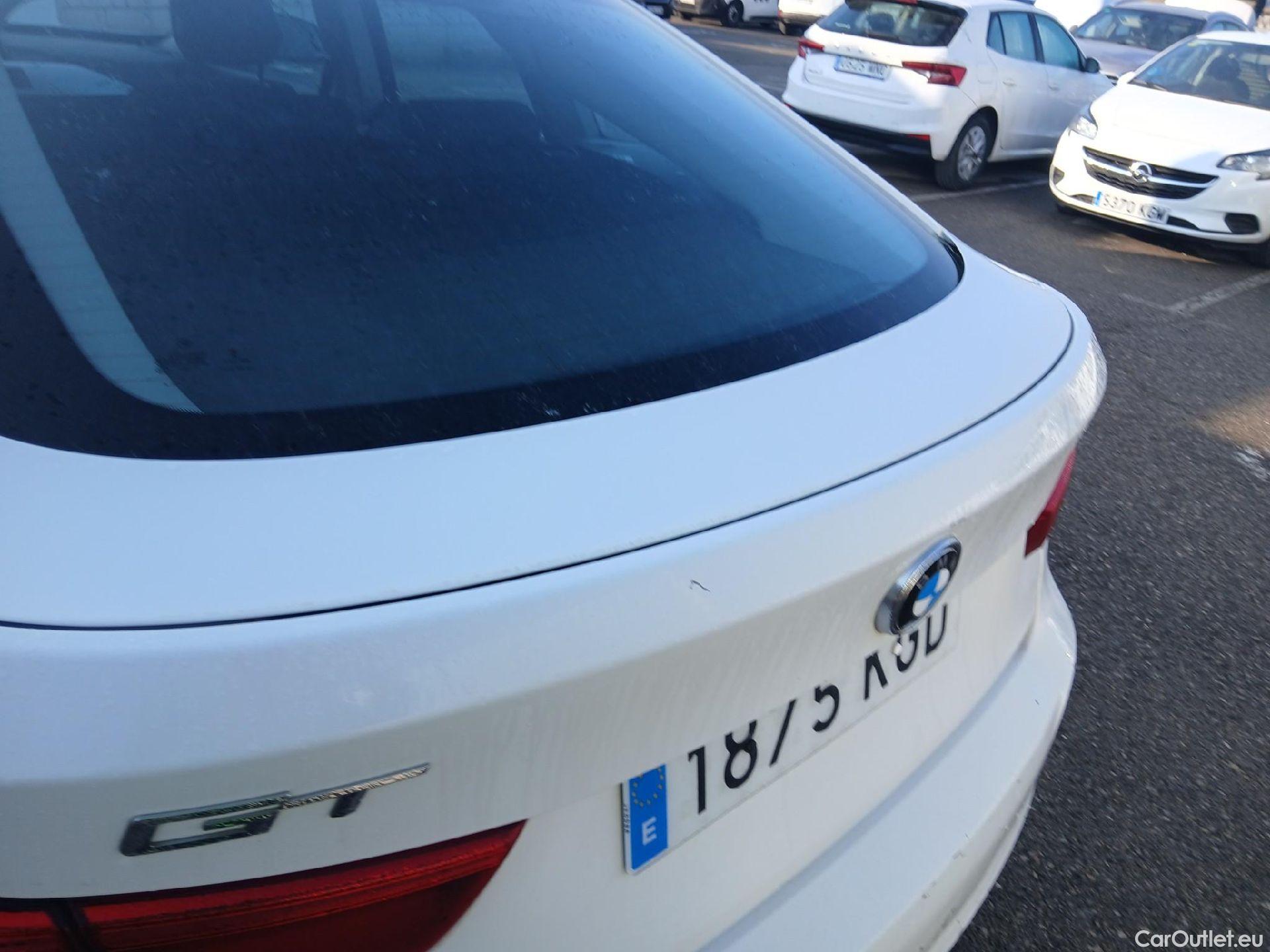  Bmw  Serie 3 BMW  5p 6G berlina con portón 320d Gran Turismo #18