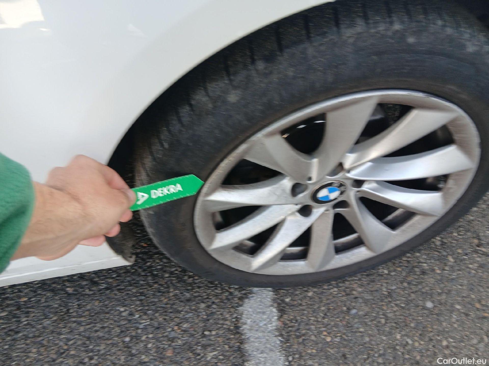  Bmw  Serie 3 BMW  5p 6G berlina con portón 320d Gran Turismo #27