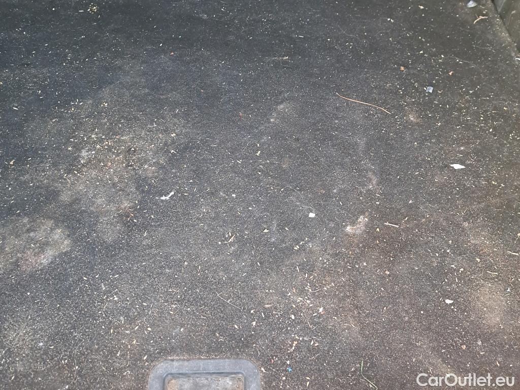  Ford  Kuga FORD  / 2016 / 5P / todoterreno 1.5 EcoBoost 88kW 4x2 Trend+ (CX) #25