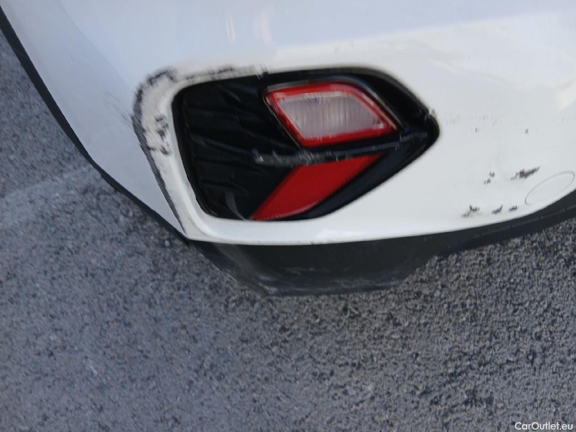  KIA  Niro KIA  / 2019 / 5P / crossover 1.6 GDi HEV 104kW (141CV) Concept #29