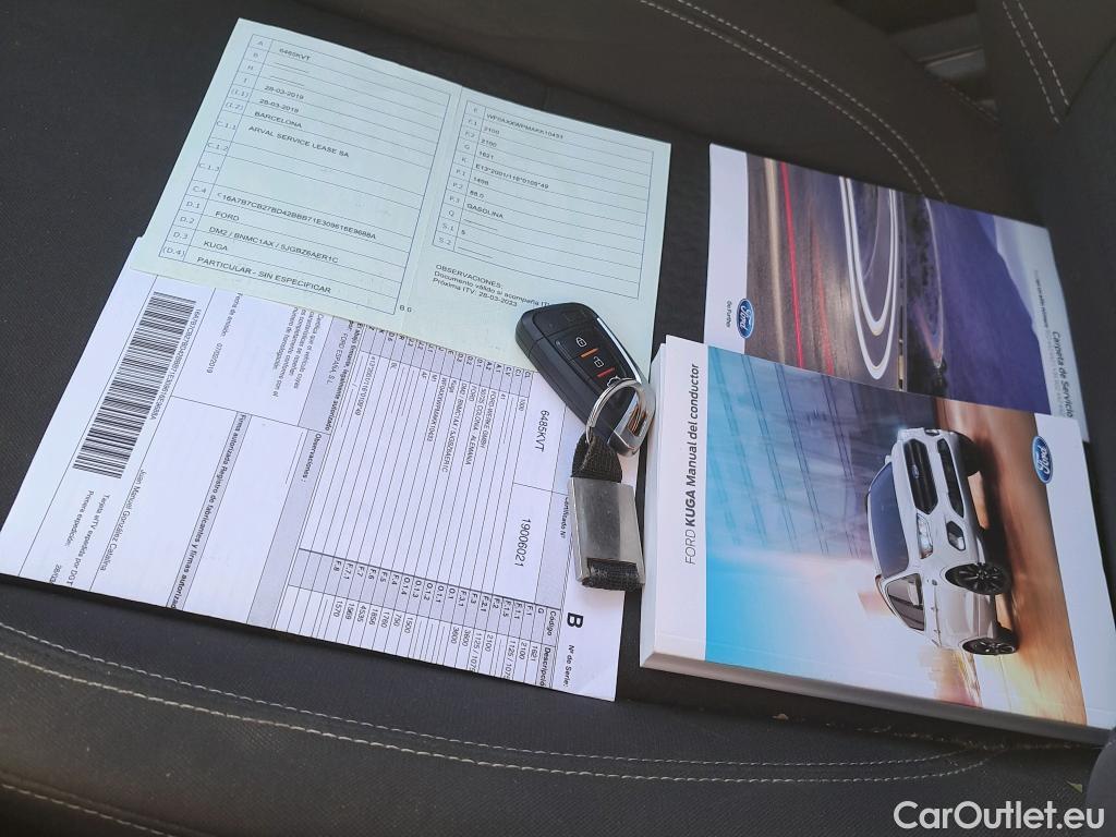  Ford  Kuga FORD  / 2016 / 5P / todoterreno 1.5 EcoBoost 88kW 4x2 Trend+ (CX) #8