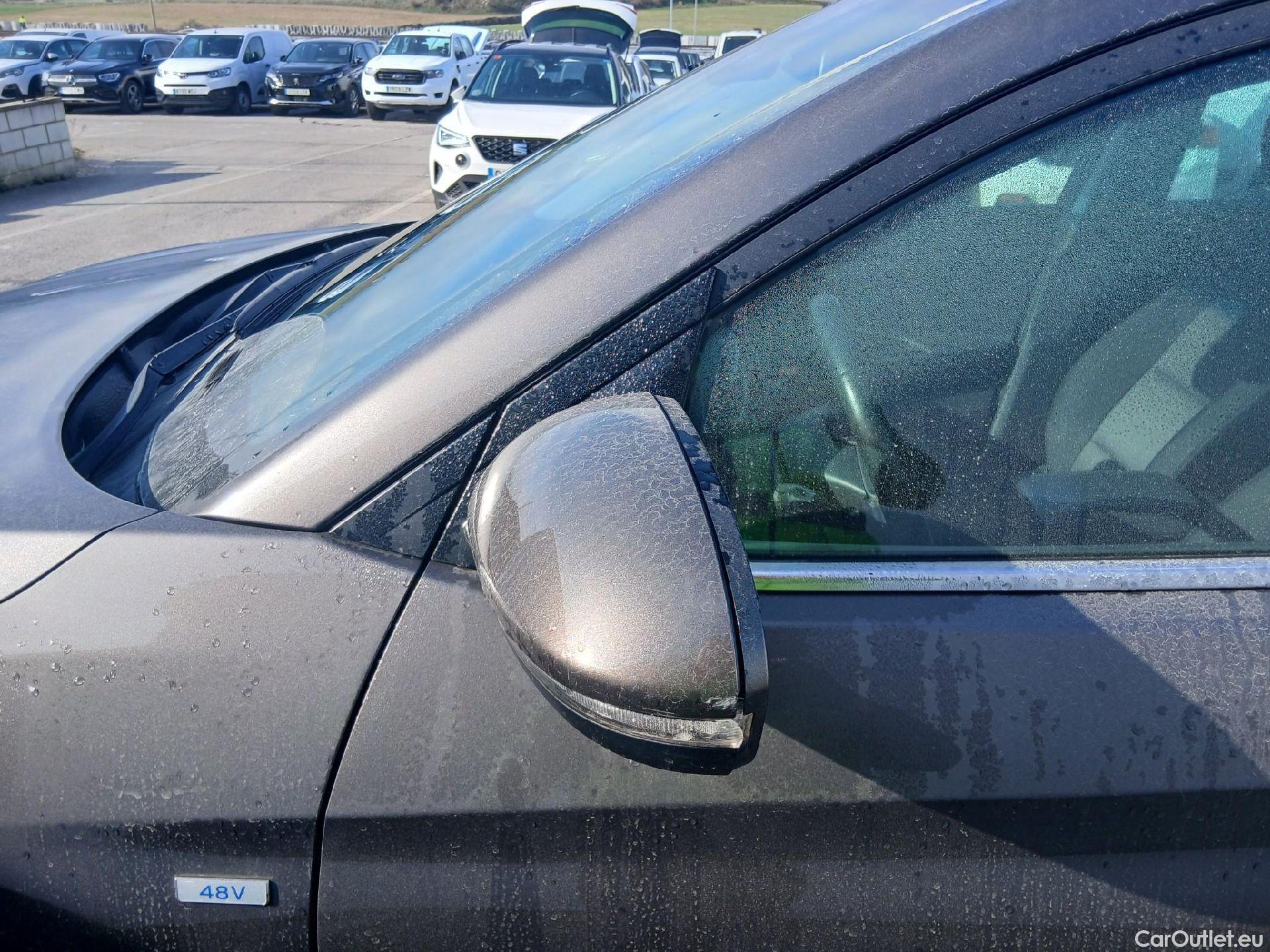  Hyundai  Tucson HYUNDAI  / 2018 / 5P / todoterreno 1.6 CRDI 85kW (116CV) 48V Tecno 4X2 #15