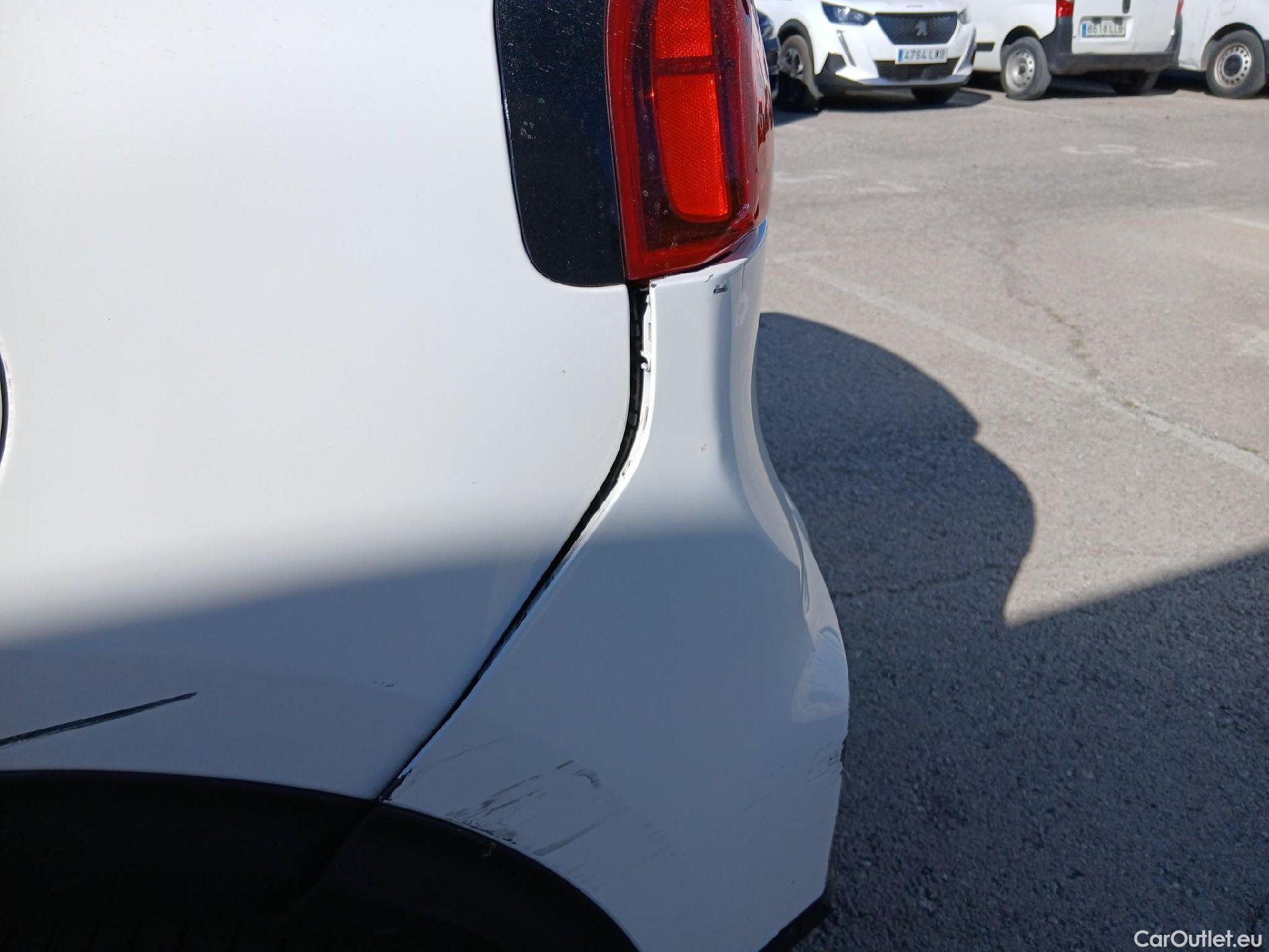  KIA  Niro KIA  / 2019 / 5P / crossover 1.6 GDi HEV 104kW (141CV) Concept #18