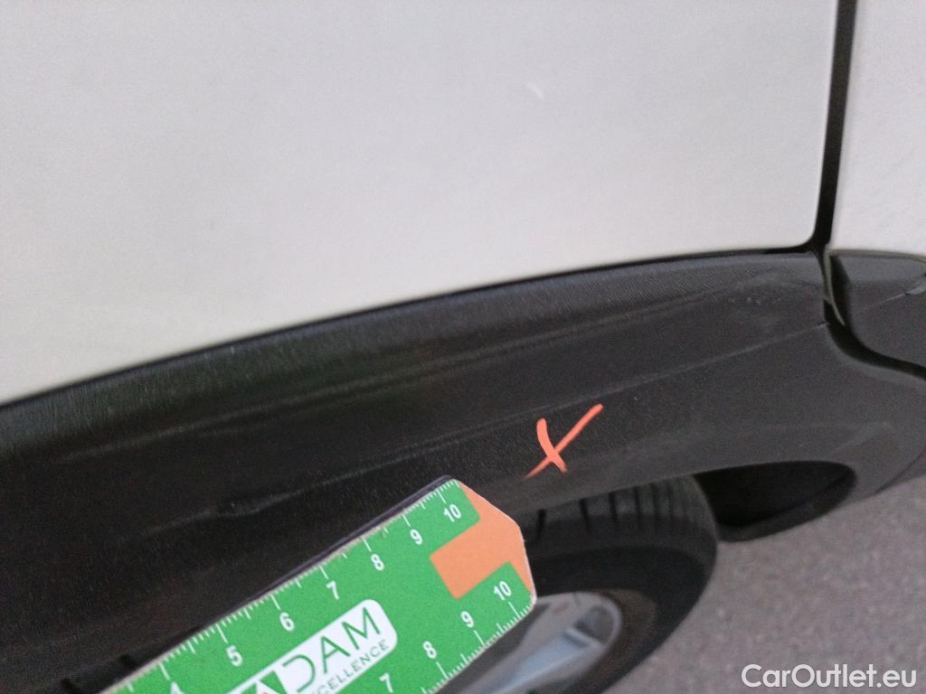  KIA  STONIC KIA  / 2017 / 5P / todoterreno 1.0 T-GDi 88kW (120CV) MHEV iMT Drive #24