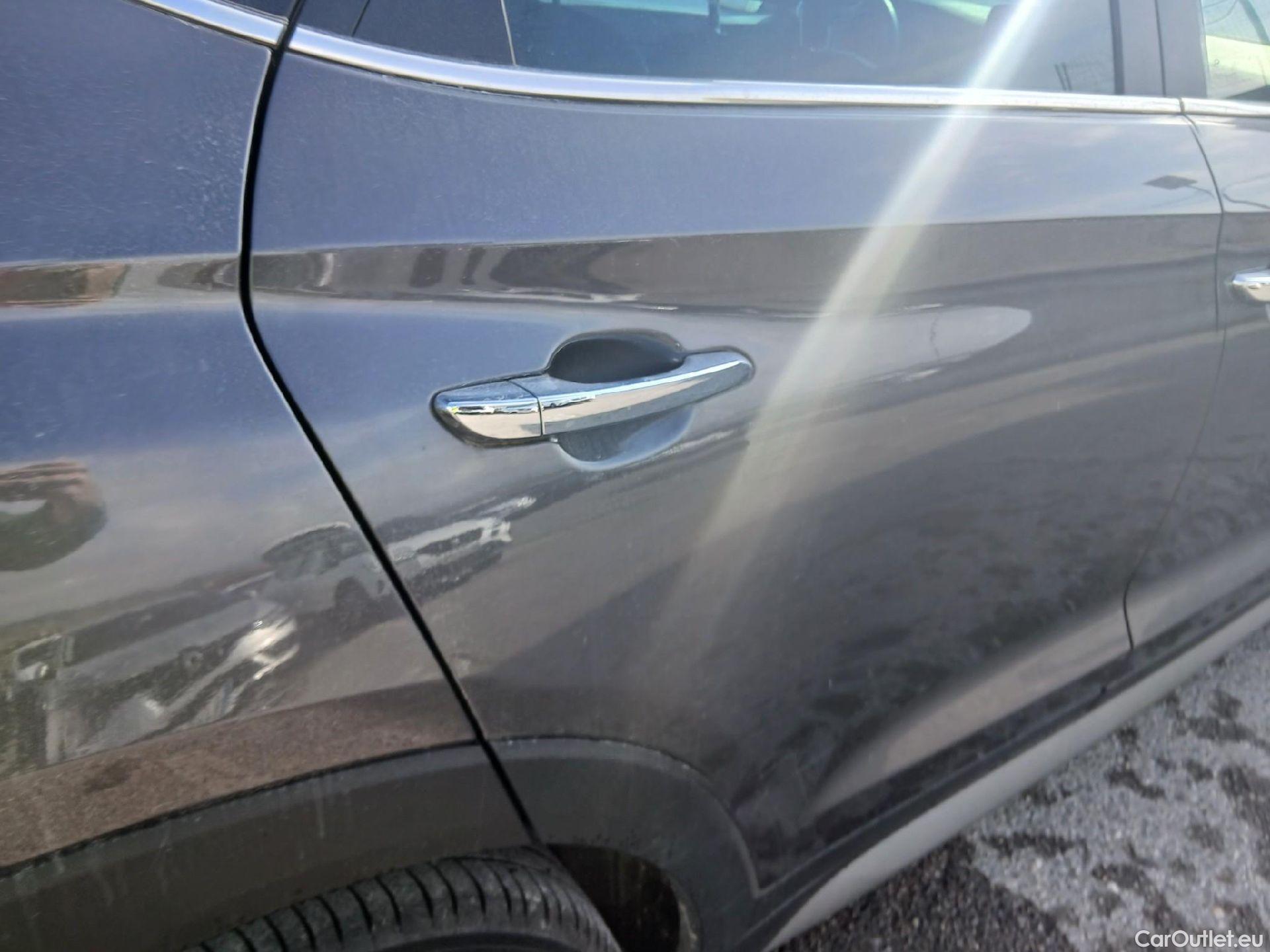  Hyundai  Tucson HYUNDAI  / 2018 / 5P / todoterreno 1.6 CRDI 85kW (116CV) 48V Tecno 4X2 #33