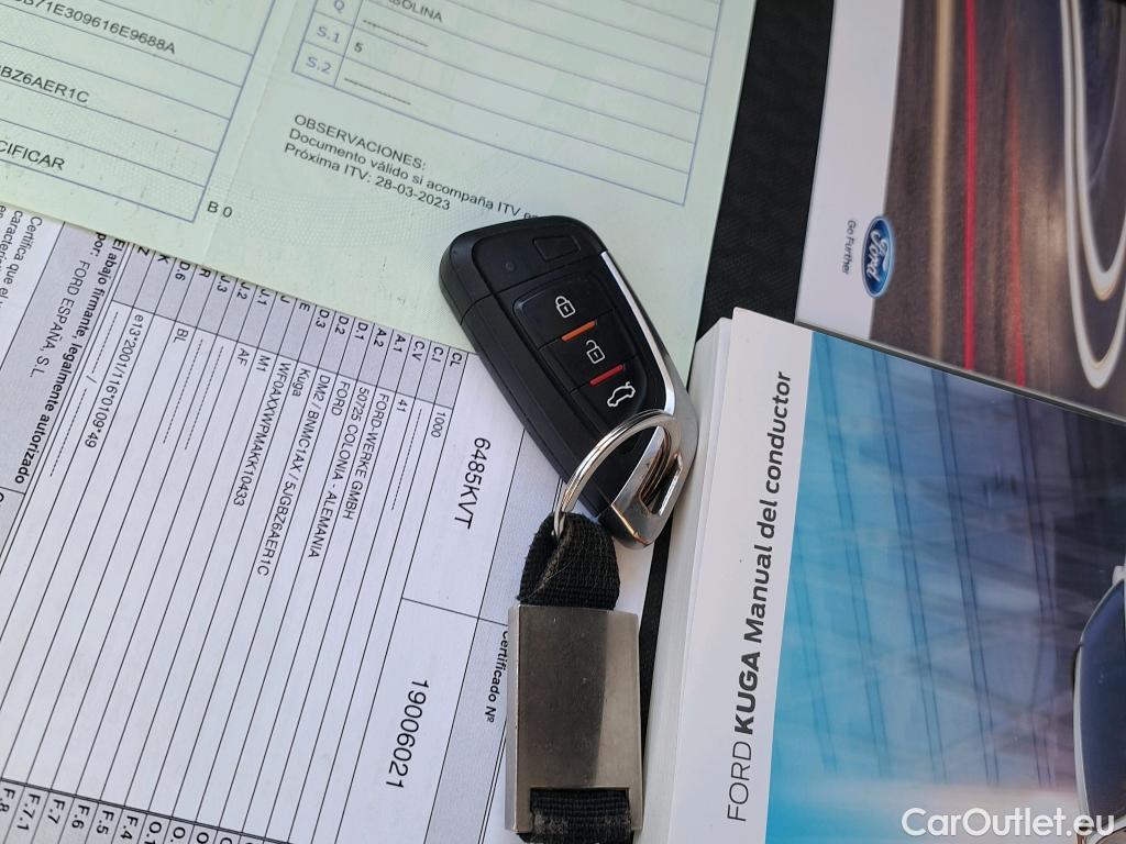  Ford  Kuga FORD  / 2016 / 5P / todoterreno 1.5 EcoBoost 88kW 4x2 Trend+ (CX) #9
