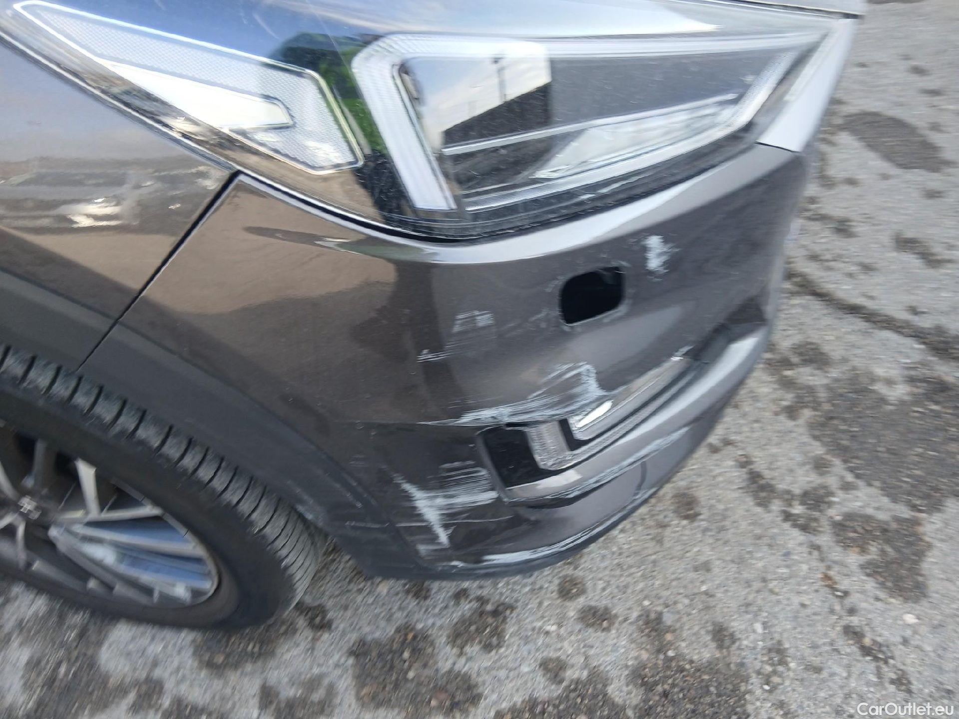  Hyundai  Tucson HYUNDAI  / 2018 / 5P / todoterreno 1.6 CRDI 85kW (116CV) 48V Tecno 4X2 #4